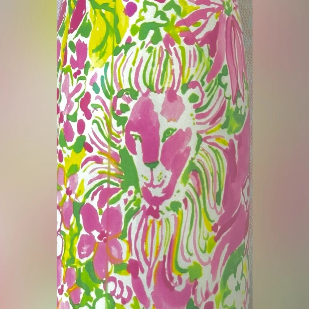 Swell x Lilly Pulitzer In the Groves Water Bottle 17oz Floral Lion Pink